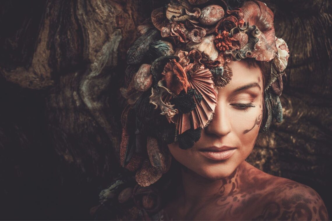 Kobieca energia w różnych kulturach i wierzeniach